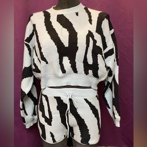 Shein Sweater Tops and short set Size L